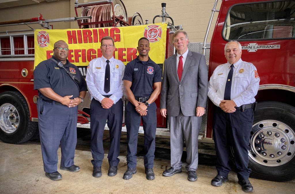 Huntsville Fire & Rescue leadership and Mayor Tommy Battle