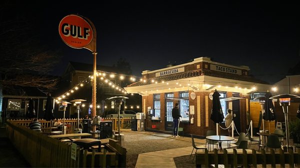 Nighttime exterior shot of Barracuda restaurant