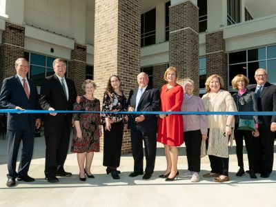 Click to view A new chapter begins: South Huntsville Public Library opens to community