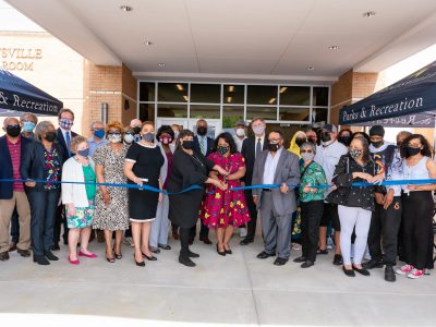 Click to view City Celebrates Opening of Dr. Robert Shurney Legacy Center and North Huntsville Library