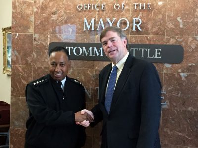 Click to view Mayor Battle Presents Key to the City to General Via