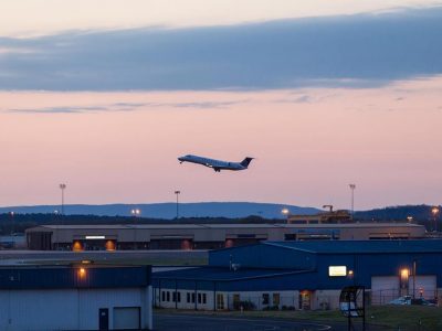 Click to view Senator Shelby Announces $29.1 Million Grant for Huntsville Airport